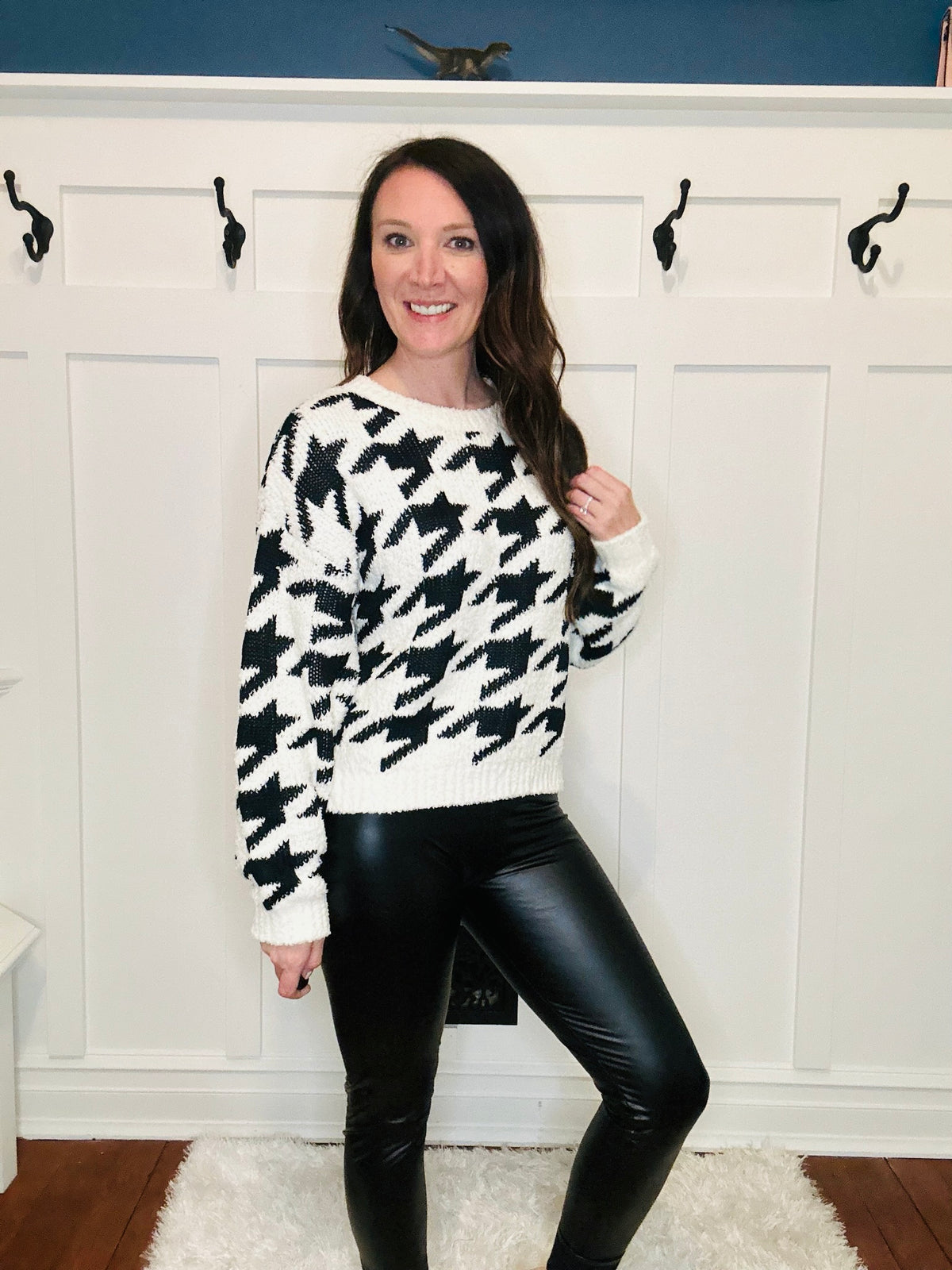Avery Houndtooth Cropped Sweater