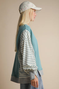 Vicki Oversized Striped Casual Knit Top