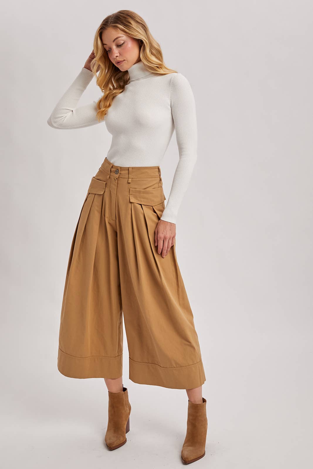Essential Ribbed Turtleneck Sweater