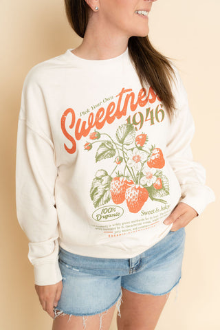 Cleo Strawberry Graphic Sweatshirt - Ivory