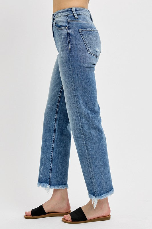 Risen Straight Frayed Hem Jeans